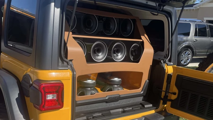 2020 Jeep JL Wrangler - Image 8 of 11