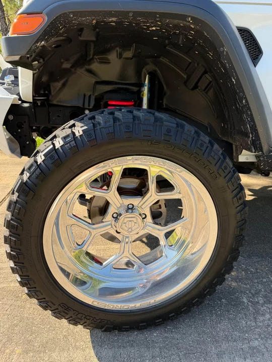 2020 Jeep JL Wrangler - Image 7 of 14