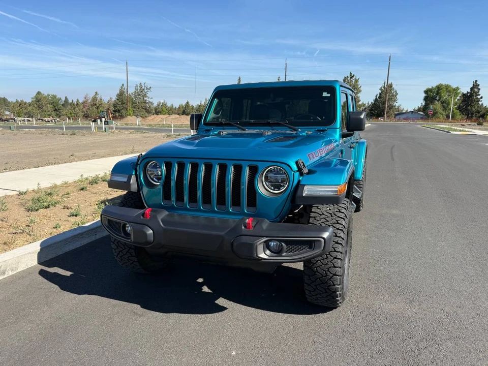 2020 Jeep JL Wrangler - Image 2 of 23