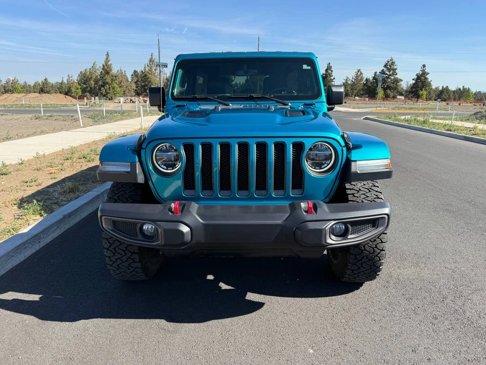 2020 Jeep JL Wrangler - Image 3 of 23