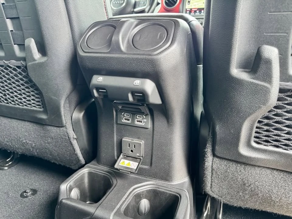 2020 Jeep JL Wrangler - Image 15 of 20