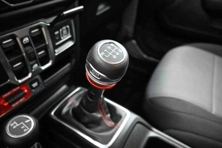 2020 Jeep JL Wrangler - Image 7 of 14