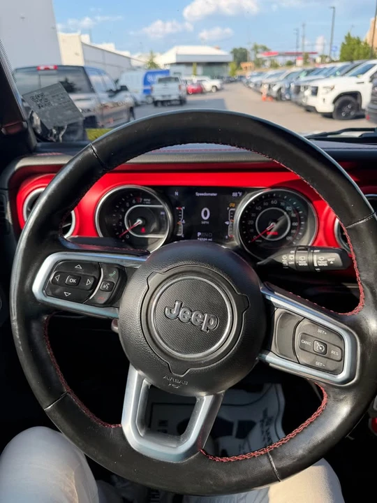2020 Jeep JL Wrangler - Image 16 of 17