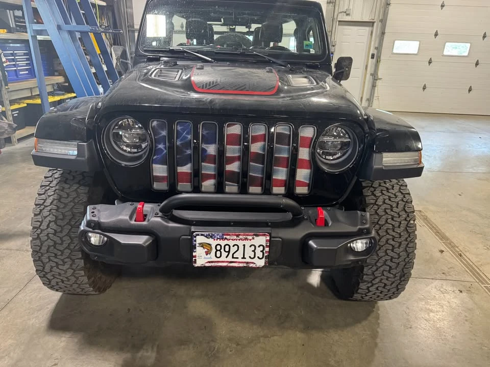2020 Jeep JL Wrangler - Image 8 of 10