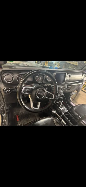 2020 Jeep JL Wrangler - Image 10 of 10