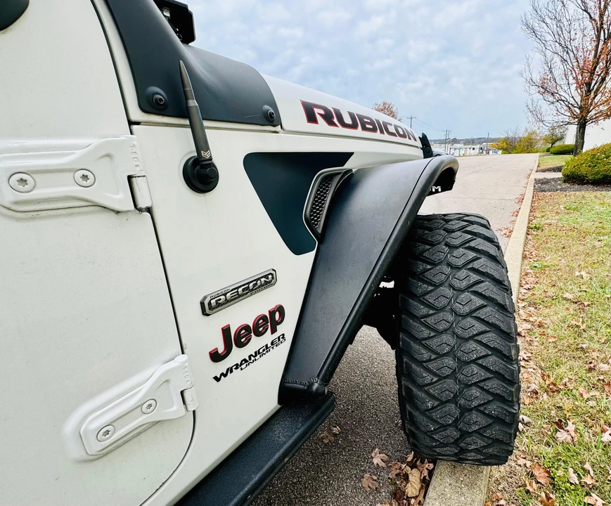 2020 Jeep JL Wrangler - Image 26 of 30