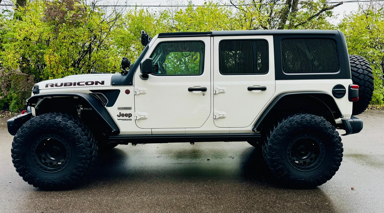 2020 Jeep JL Wrangler - Image 8 of 30