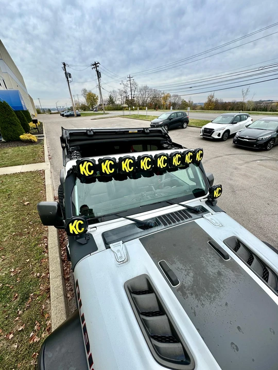 2020 Jeep JL Wrangler - Image 29 of 30