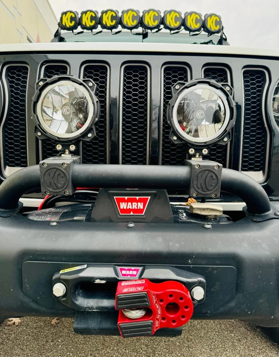 2020 Jeep JL Wrangler - Image 15 of 30