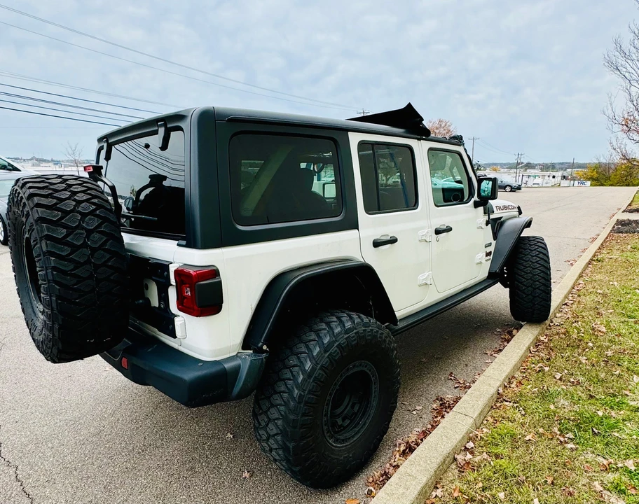 2020 Jeep JL Wrangler - Image 10 of 30