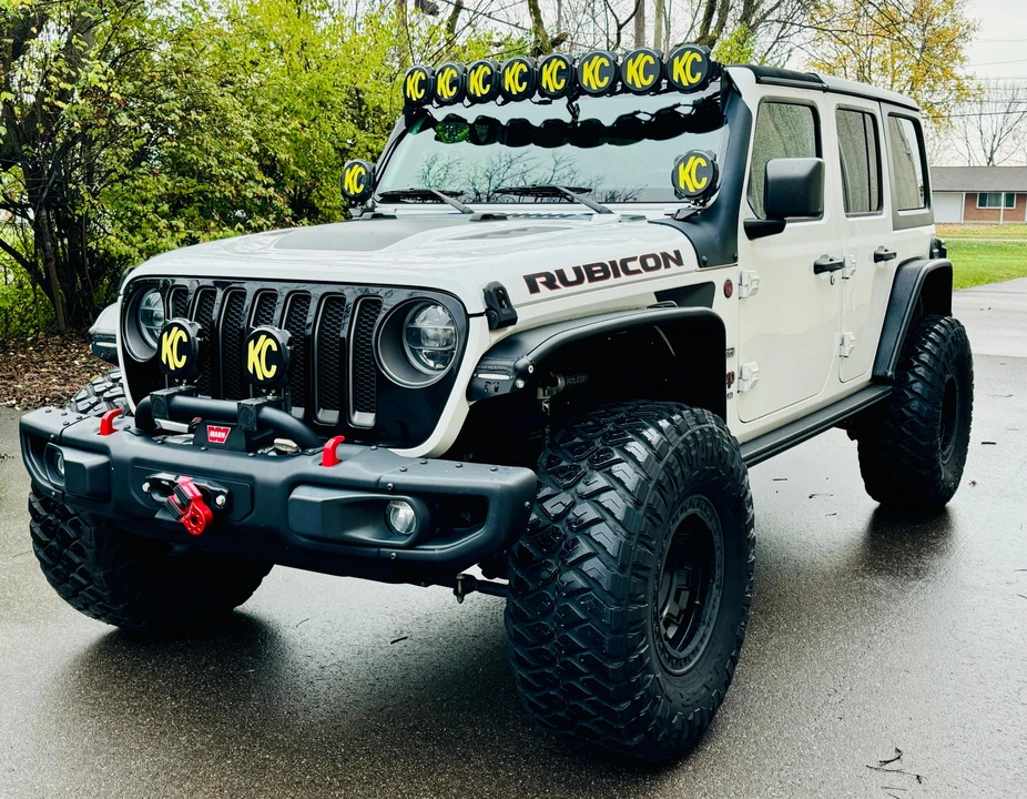 2020 Jeep JL Wrangler - Image 6 of 30