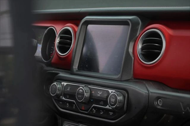 2020 Jeep JL Wrangler - Image 13 of 21