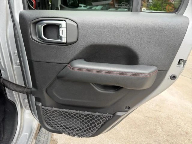 2020 Jeep JL Wrangler - Image 30 of 31