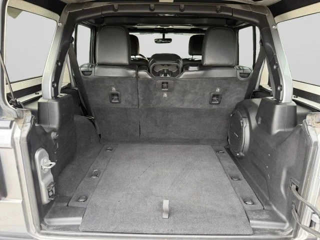 2020 Jeep JL Wrangler - Image 29 of 31
