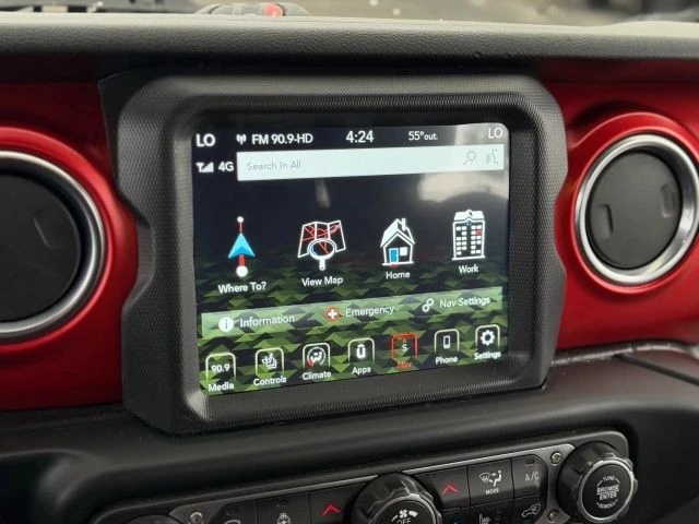 2020 Jeep JL Wrangler - Image 28 of 31