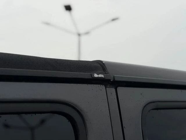 2020 Jeep JL Wrangler - Image 14 of 31