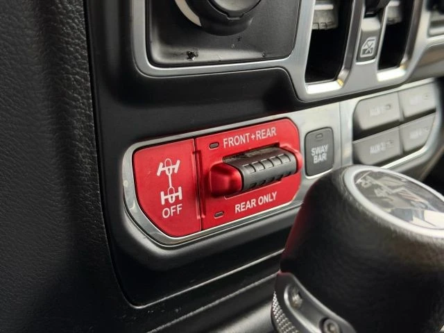 2020 Jeep JL Wrangler - Image 30 of 31