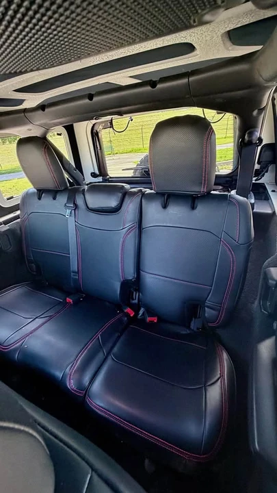 2020 Jeep JL Wrangler - Image 11 of 12