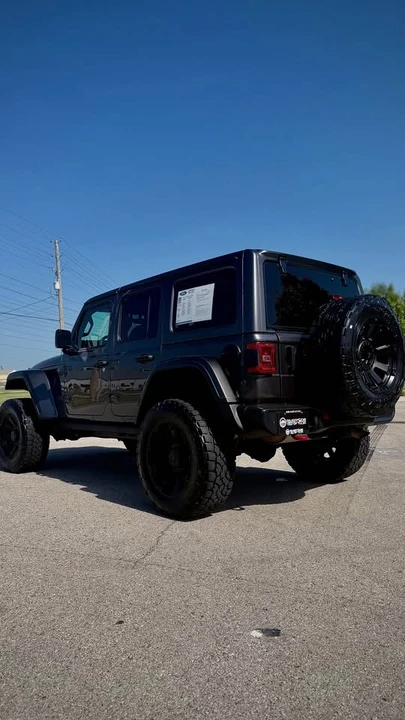 2020 Jeep JL Wrangler - Image 5 of 12