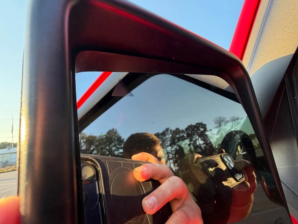 2020 Jeep JL Wrangler - Image 9 of 15