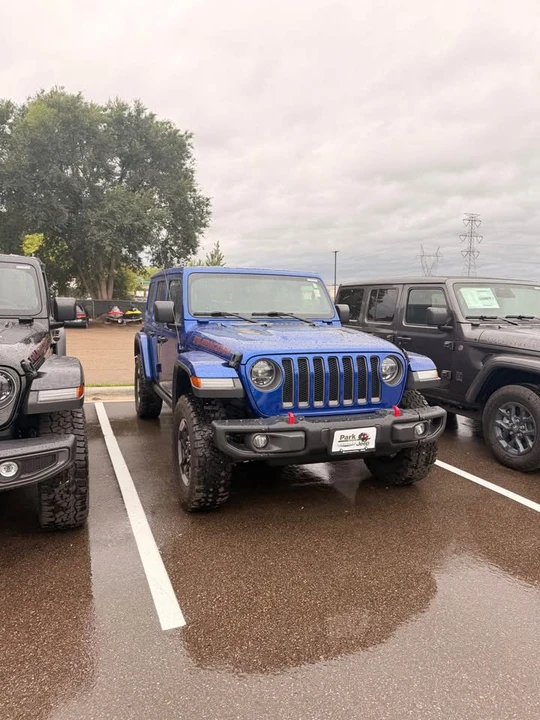 2020 Jeep JL Wrangler - Image 2 of 10