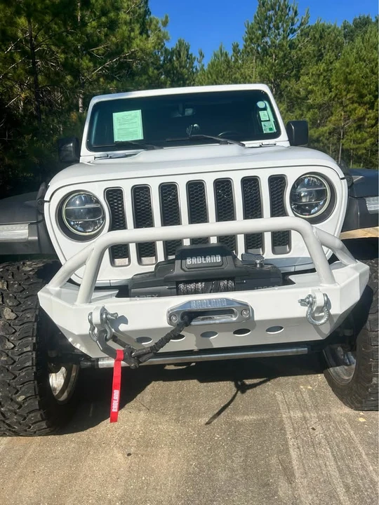 2020 Jeep JL Wrangler - Image 2 of 7