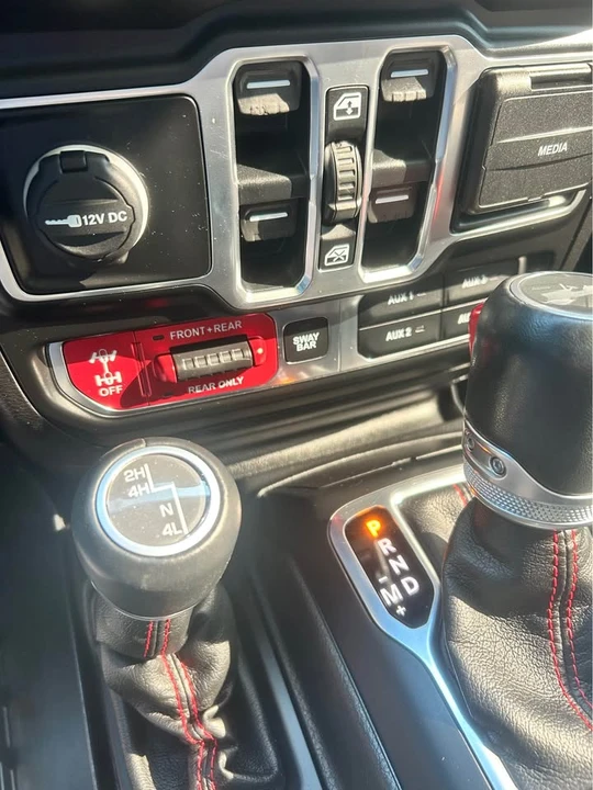 2020 Jeep JL Wrangler - Image 7 of 7