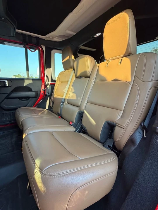 2020 Jeep JL Wrangler - Image 4 of 15