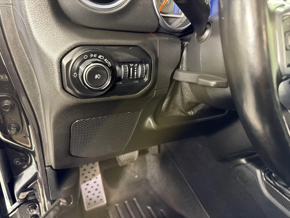 2020 Jeep JL Wrangler - Image 13 of 27