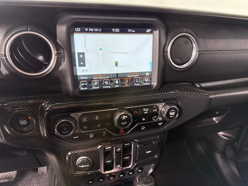 2020 Jeep JL Wrangler - Image 17 of 27