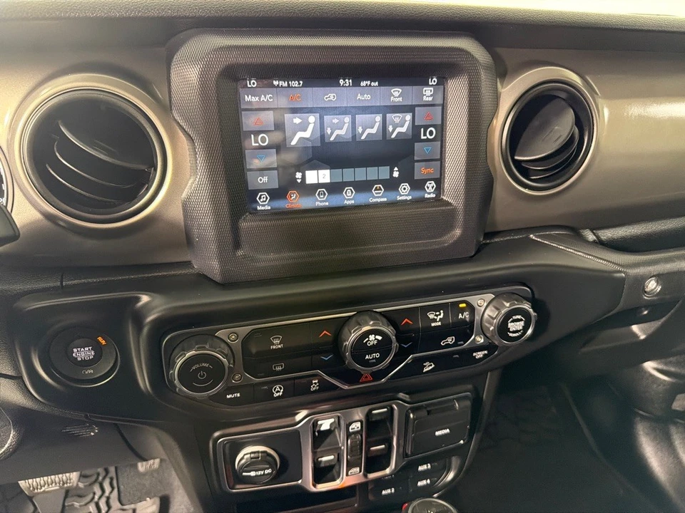 2020 Jeep JL Wrangler - Image 16 of 21