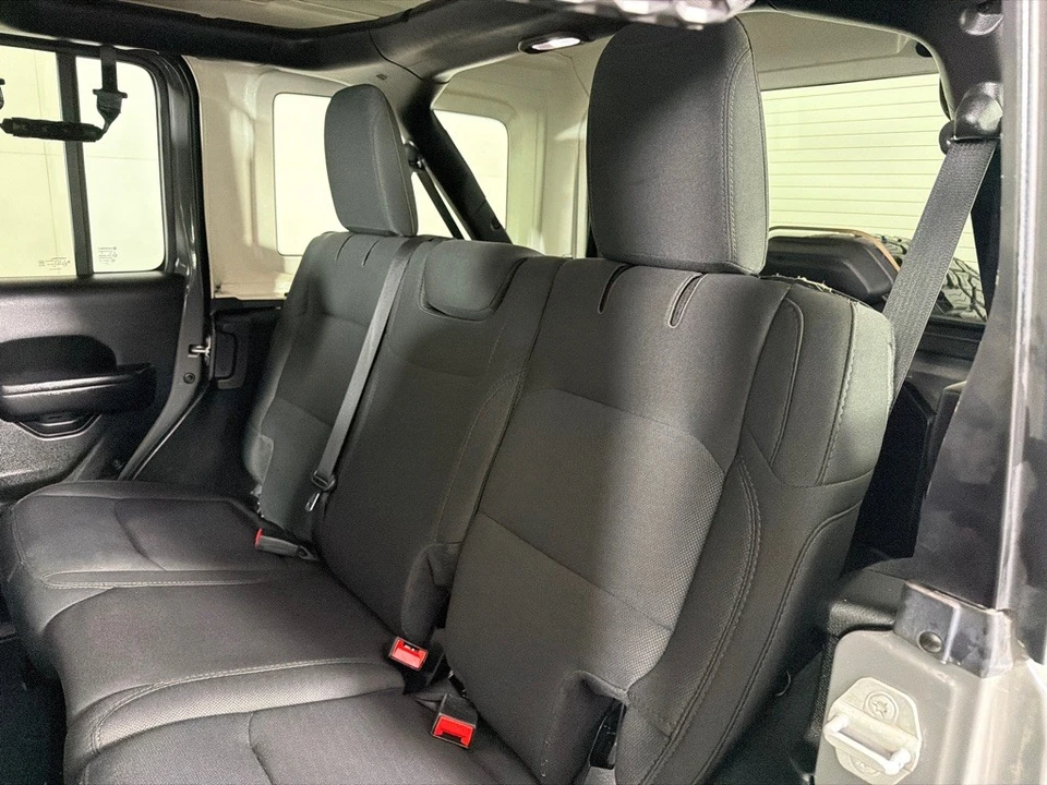 2020 Jeep JL Wrangler - Image 20 of 21