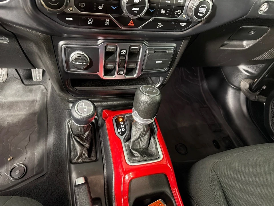 2020 Jeep JL Wrangler - Image 19 of 21