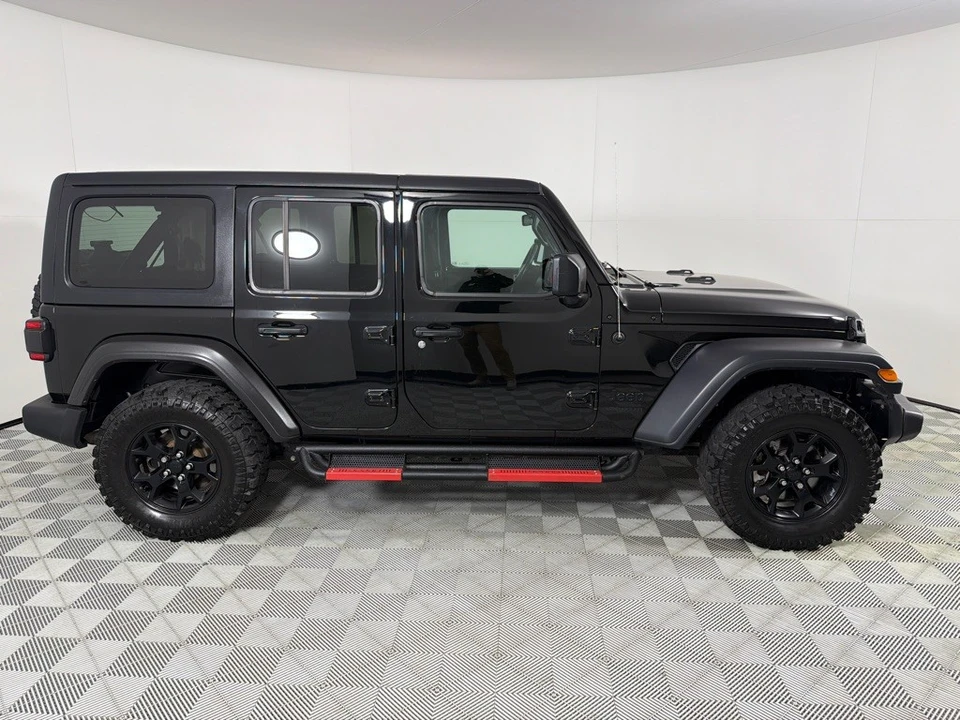 2020 Jeep JL Wrangler - Image 4 of 21