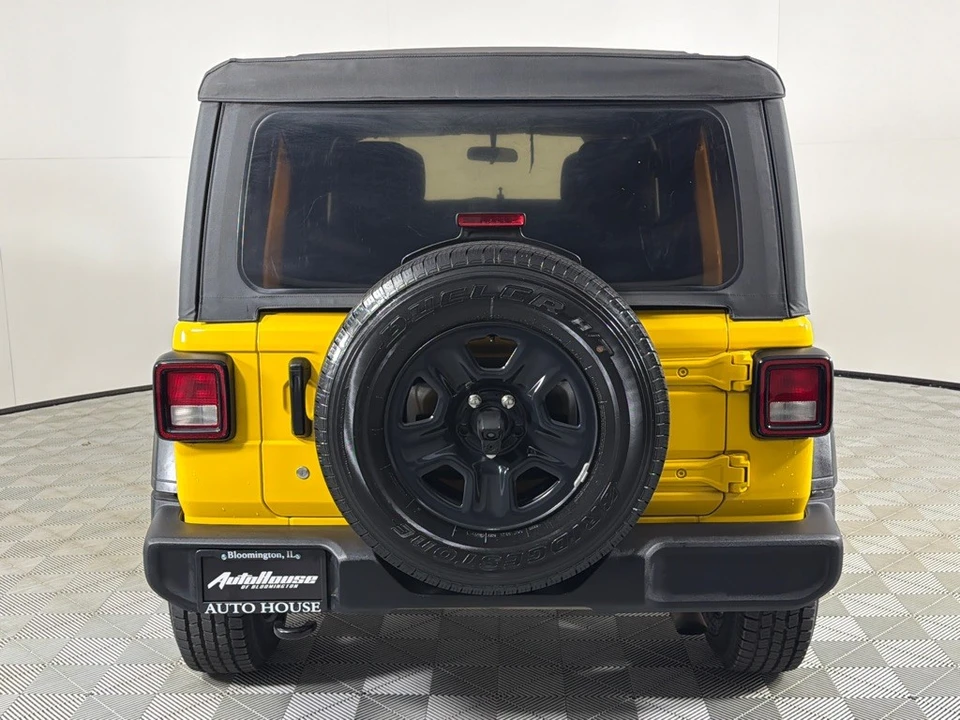 2020 Jeep JL Wrangler - Image 6 of 12