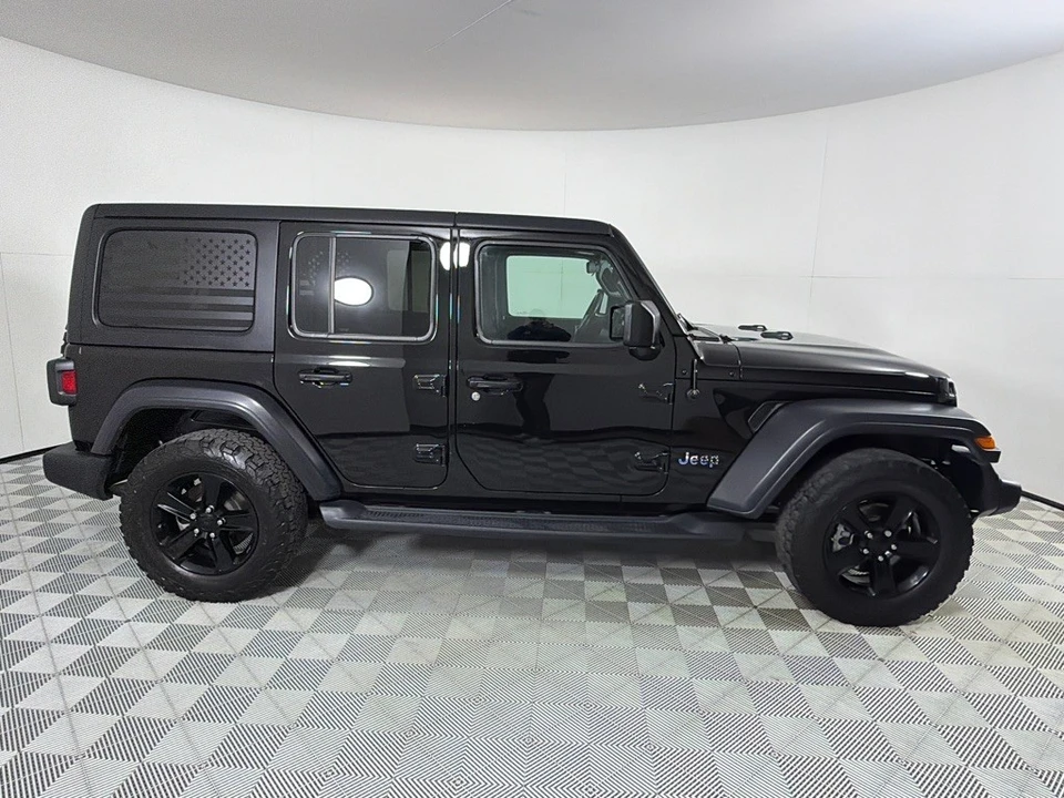2020 Jeep JL Wrangler - Image 4 of 12