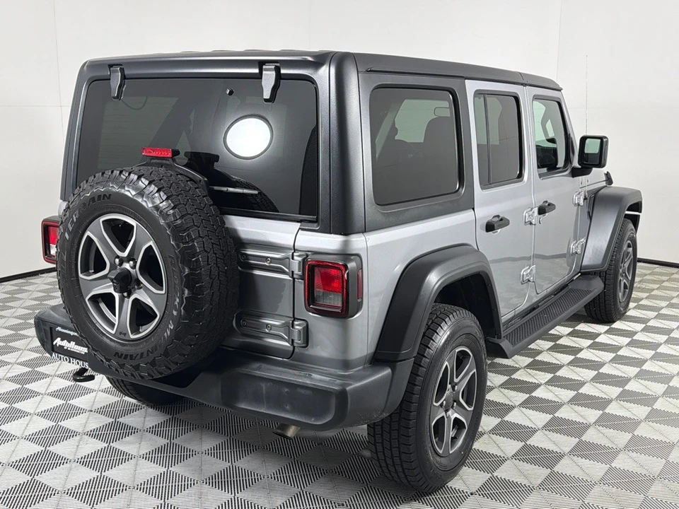 2020 Jeep JL Wrangler - Image 5 of 21