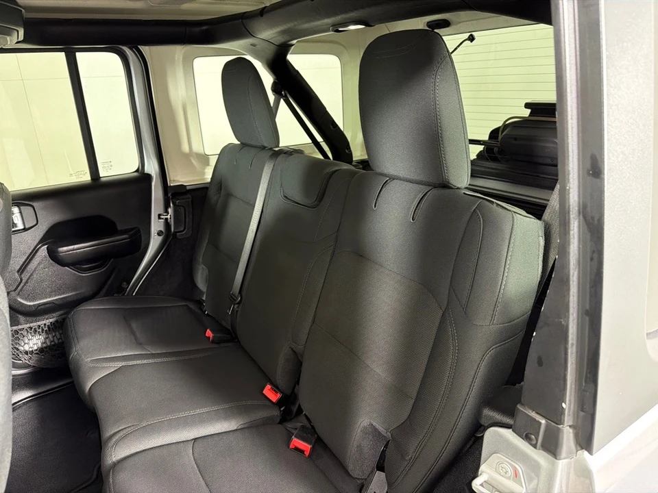 2020 Jeep JL Wrangler - Image 17 of 21