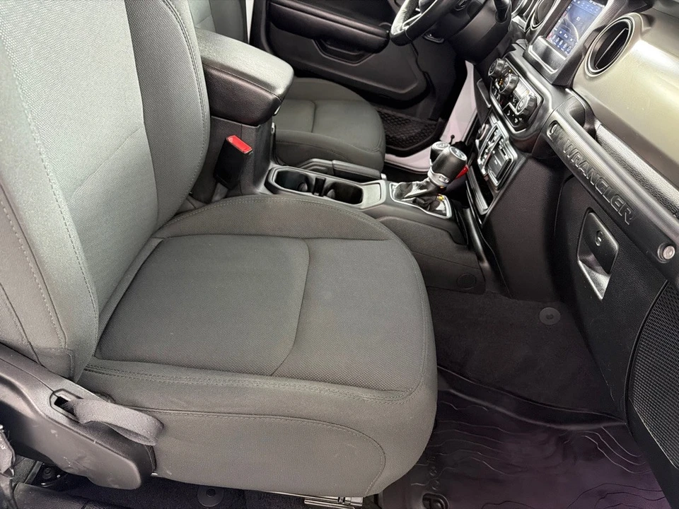 2020 Jeep JL Wrangler - Image 24 of 27