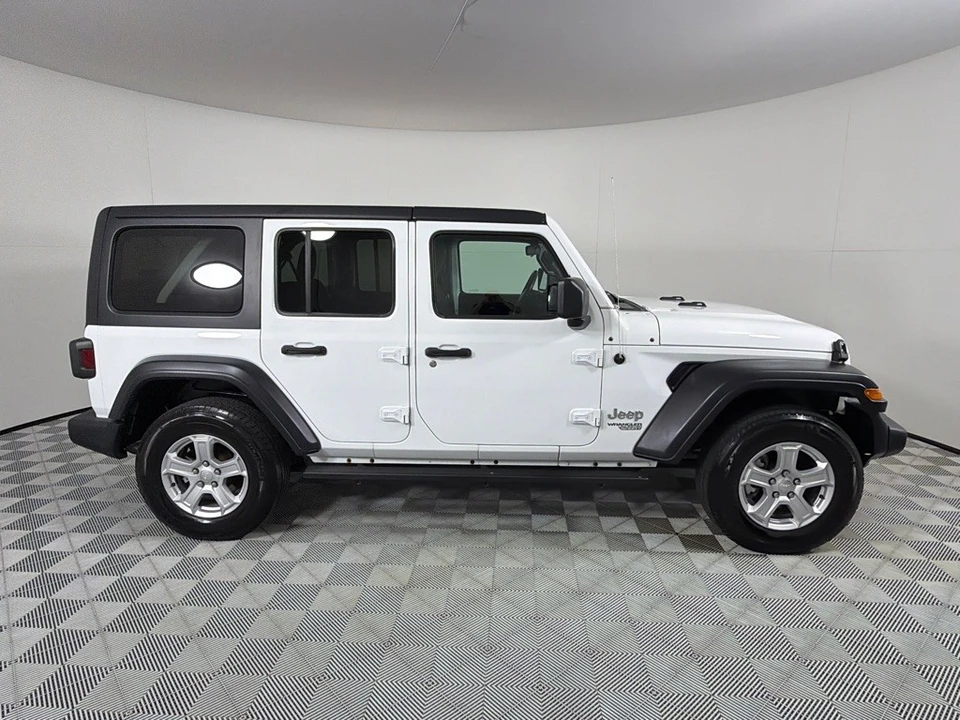 2020 Jeep JL Wrangler - Image 4 of 27