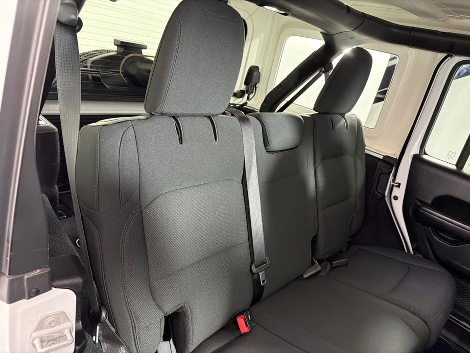 2020 Jeep JL Wrangler - Image 23 of 27