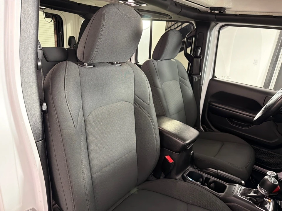 2020 Jeep JL Wrangler - Image 25 of 27