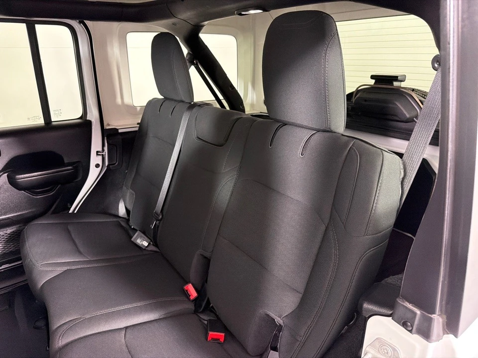 2020 Jeep JL Wrangler - Image 20 of 27