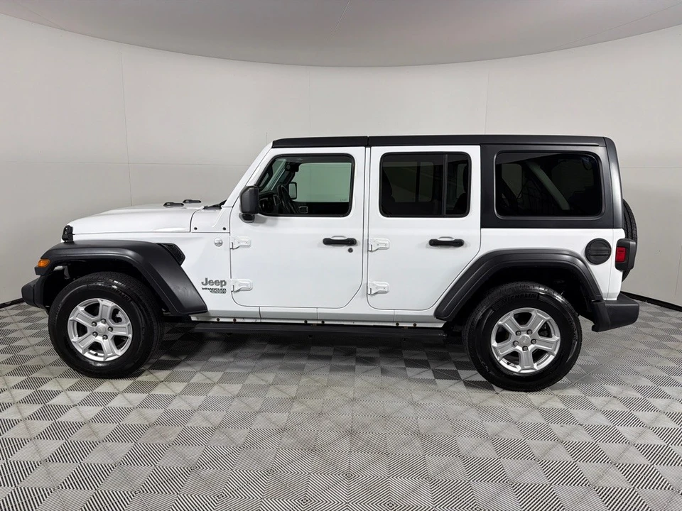 2020 Jeep JL Wrangler - Image 8 of 27