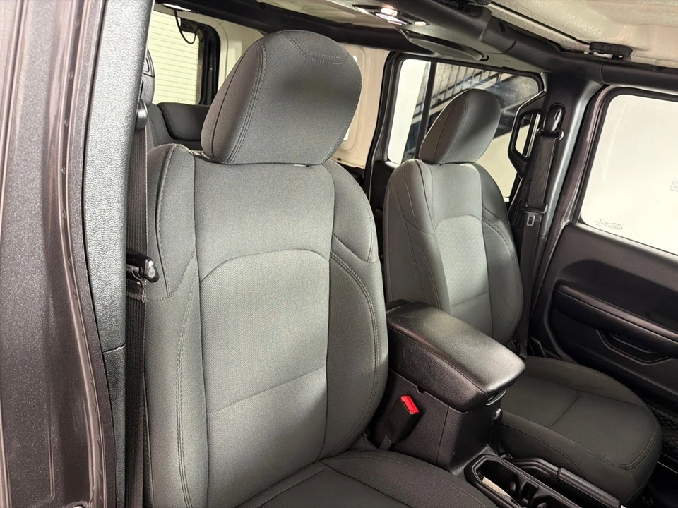 2020 Jeep JL Wrangler - Image 25 of 27