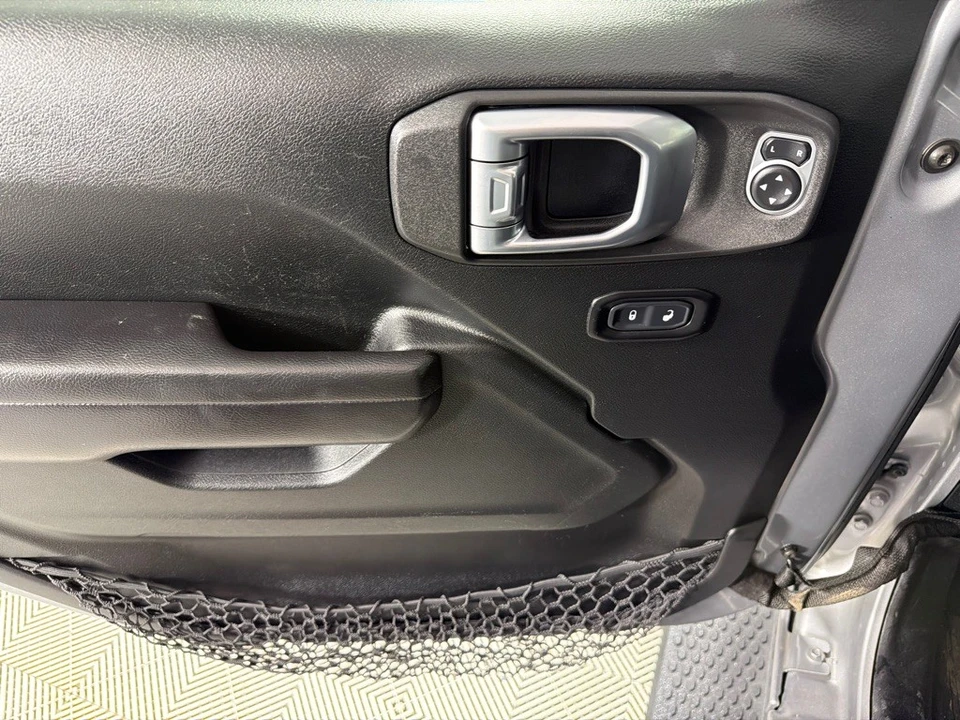 2020 Jeep JL Wrangler - Image 10 of 21