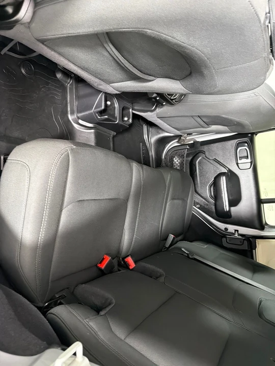 2020 Jeep JL Wrangler - Image 18 of 21
