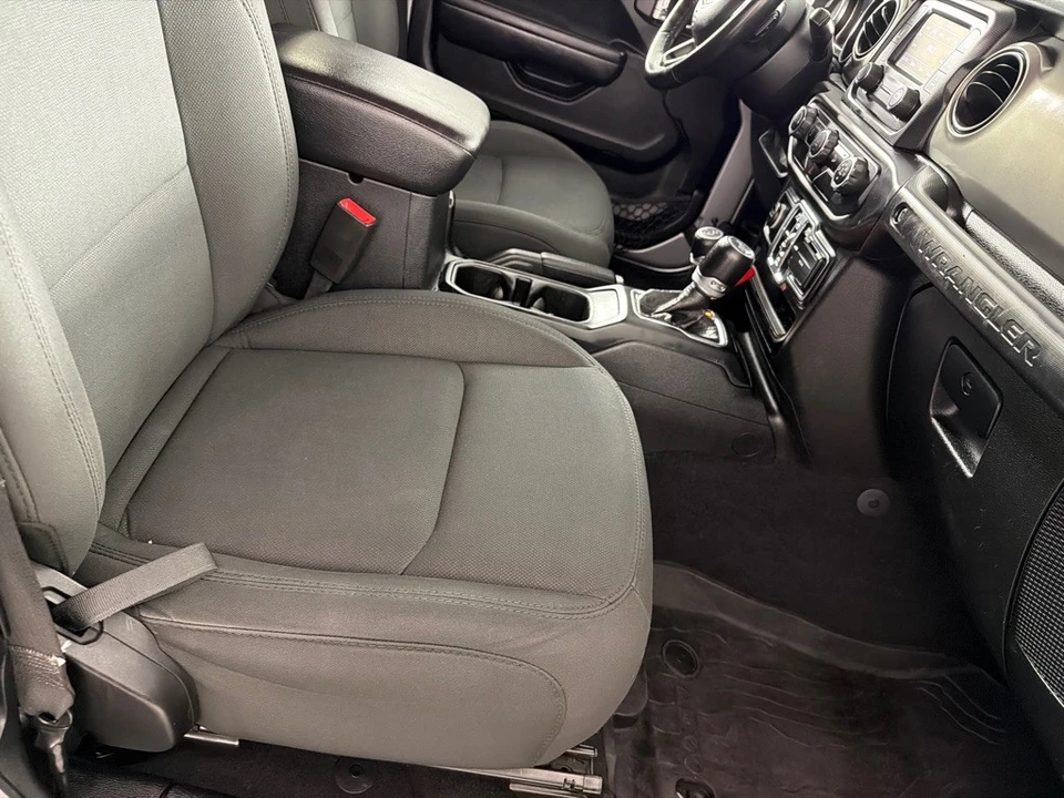 2020 Jeep JL Wrangler - Image 23 of 26