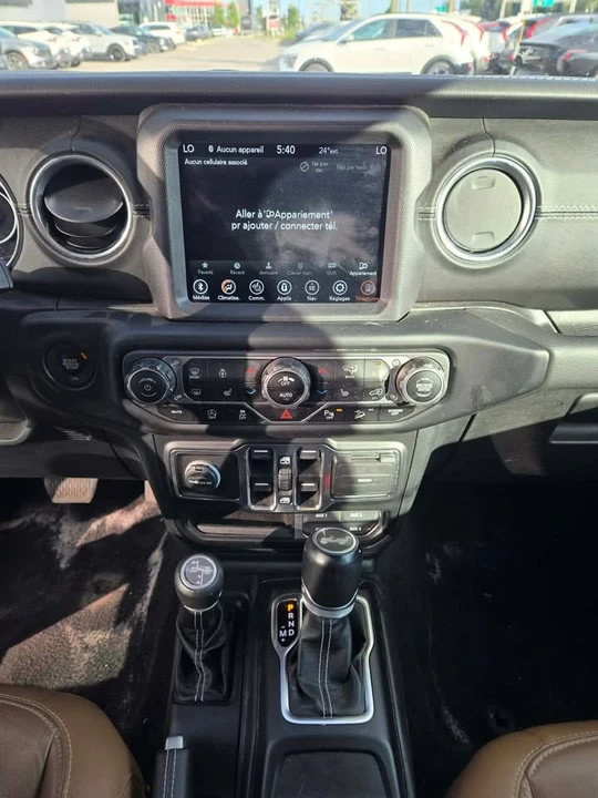 2020 Jeep JL Wrangler - Image 17 of 20