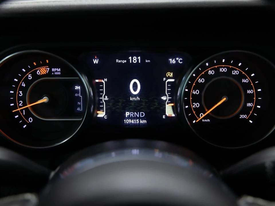 2020 Jeep JL Wrangler - Image 18 of 20